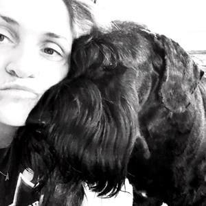 Meet your Posher, Angie